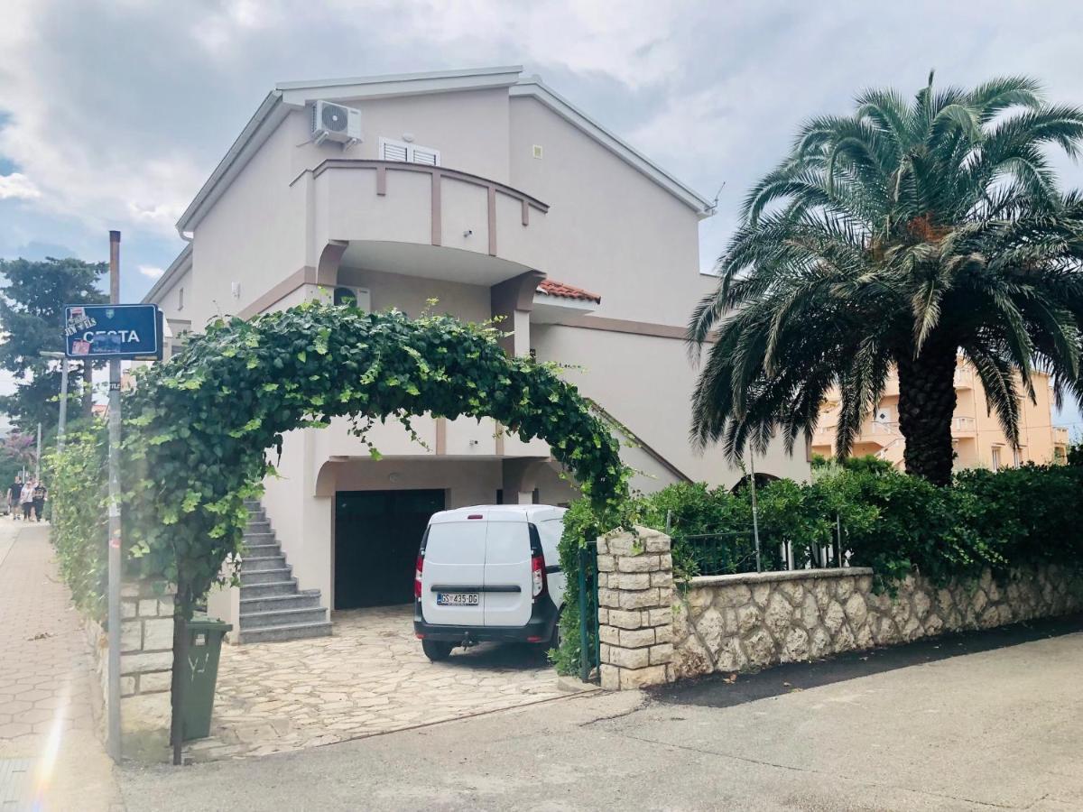 Apartments Palma Novalja Luaran gambar