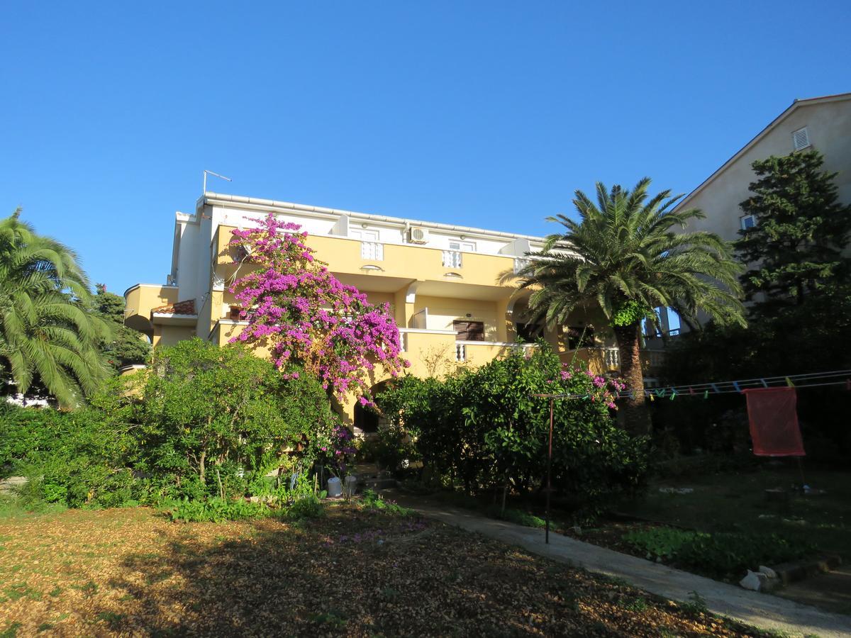 Apartments Palma Novalja Luaran gambar