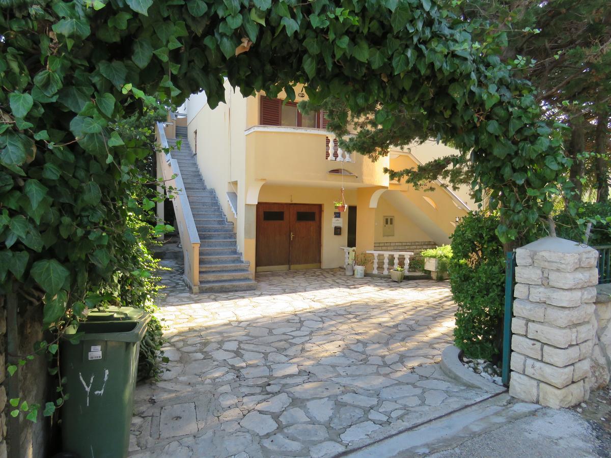 Apartments Palma Novalja Luaran gambar