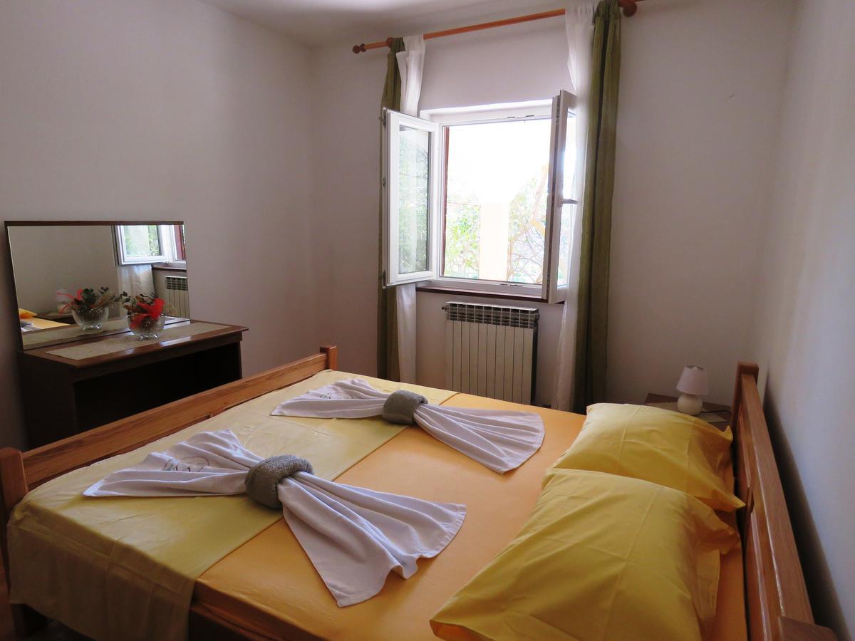 Apartments Palma Novalja Luaran gambar