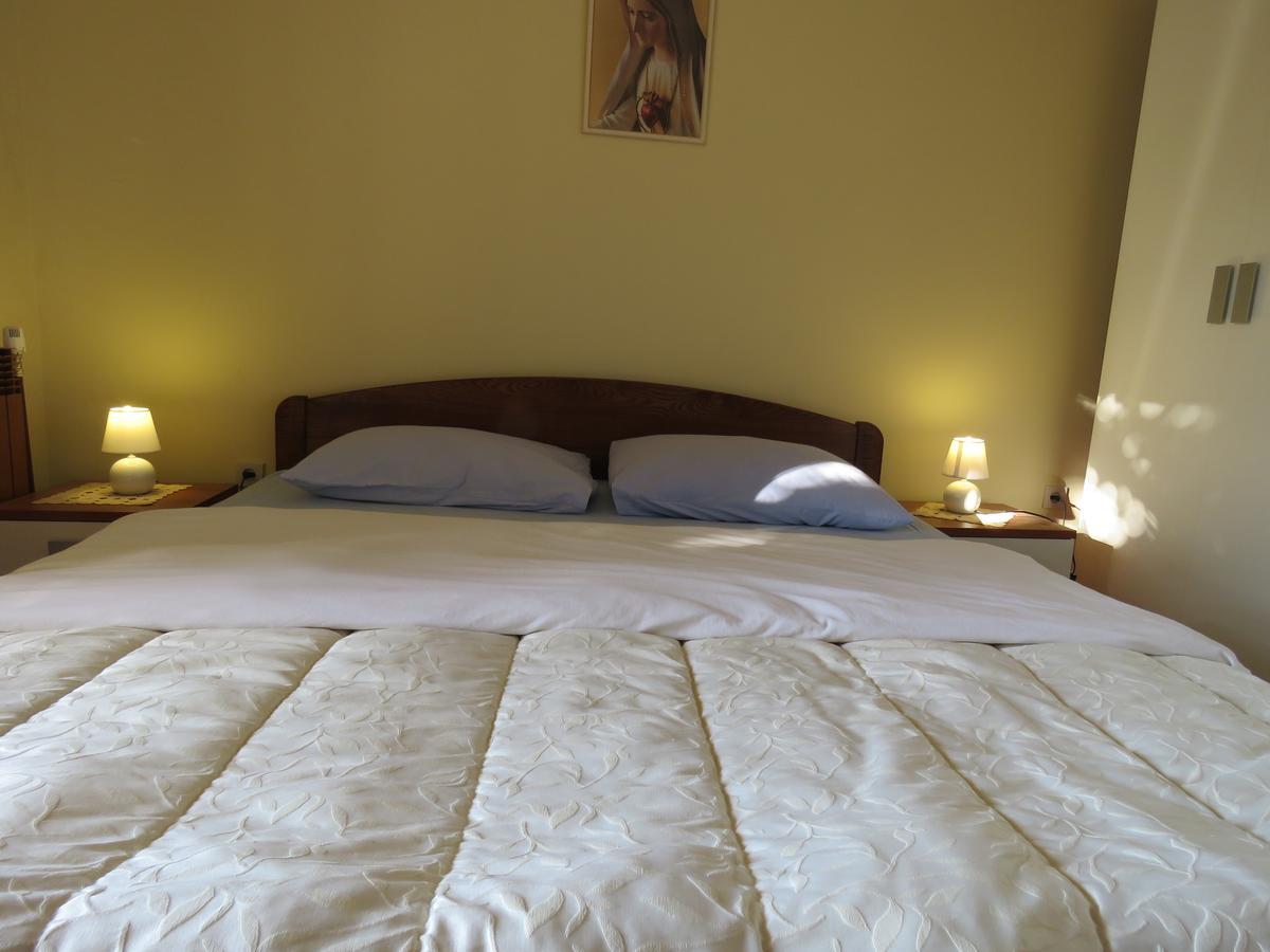 Apartments Palma Novalja Bilik gambar